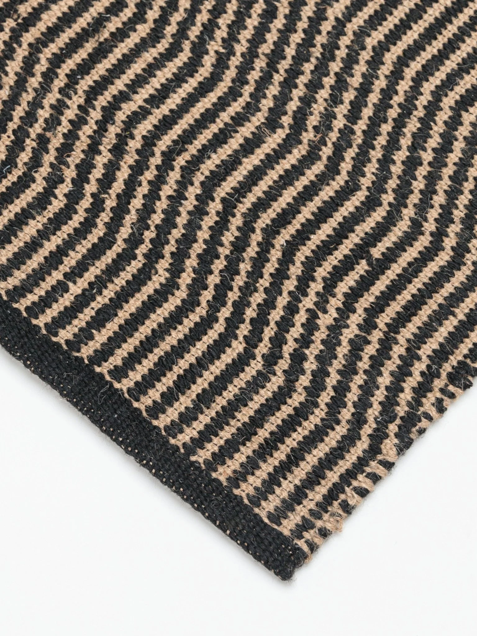 Dusk Rug - Black - Image 4