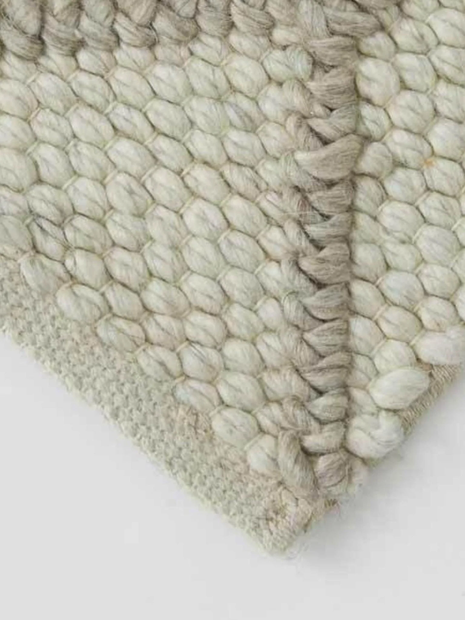 Mitre Rug - Ghost - Image 4
