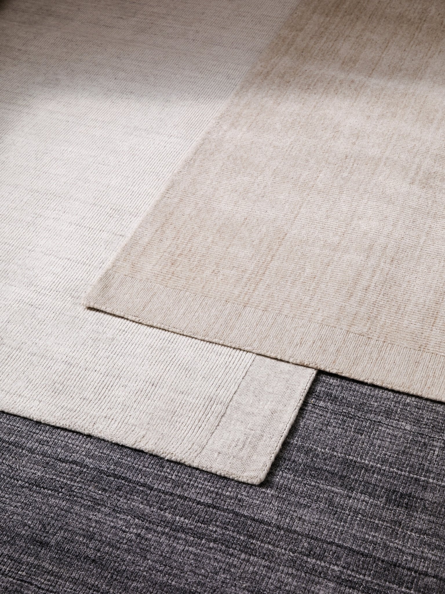 Travertine Rug - Pewter - Image 5